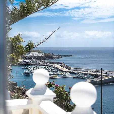 Villa Casa Leon, Exceptional 6 Bed Puerto del Carmen (Lanzarote)