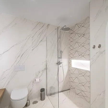 Casa Leon, Exceptional 6 Bed * Puerto del Carmen (Lanzarote)